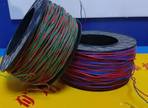 排湖风景区放炮线的主要材质有哪些？不同材质的适用场景有何区别？